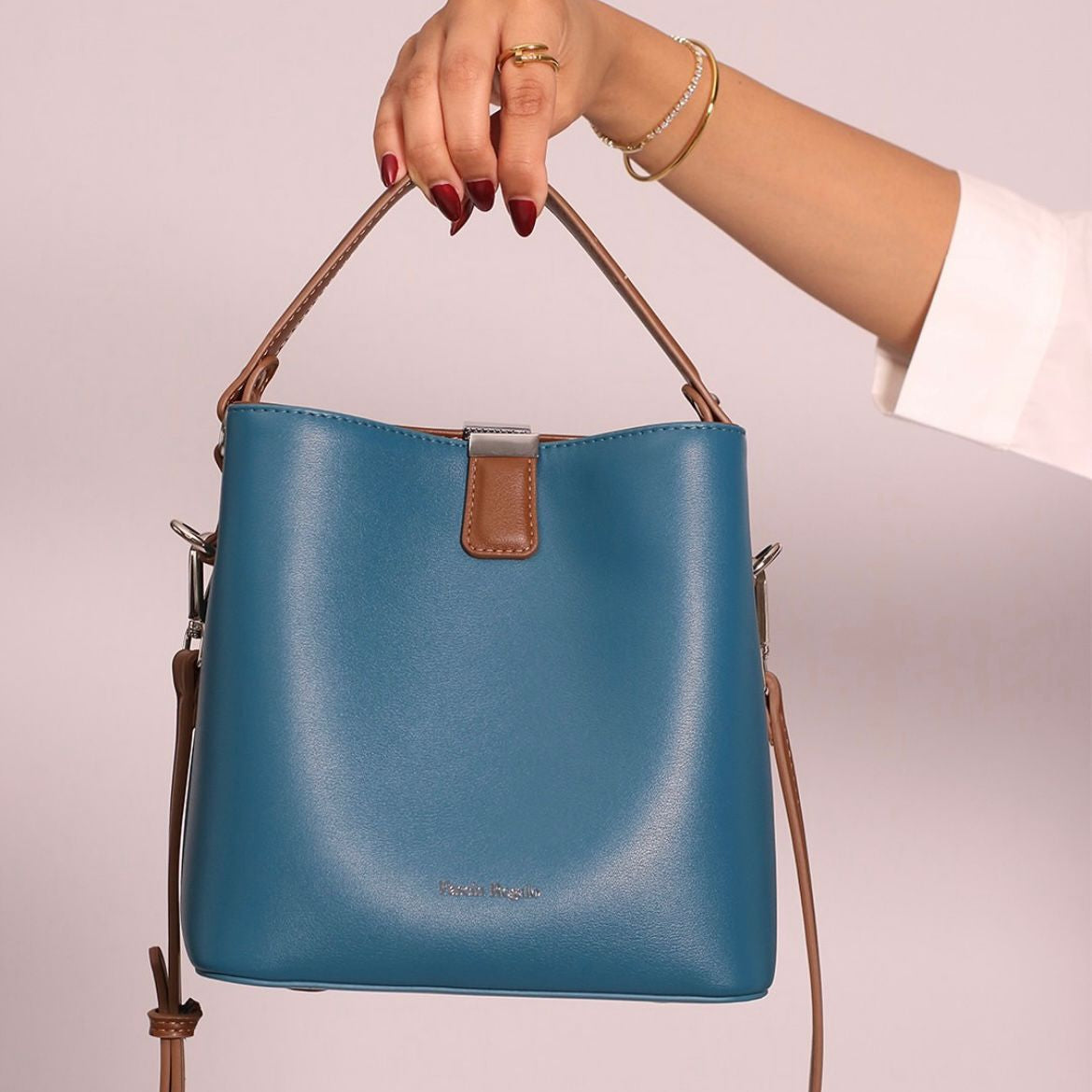 Blue & brown On the Go