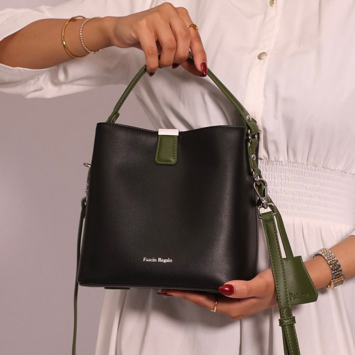 Black & olive Green On the Go